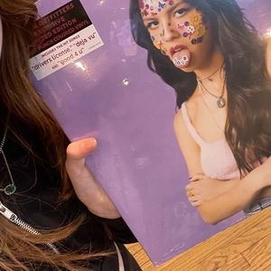 Meet your Posher, Adriana